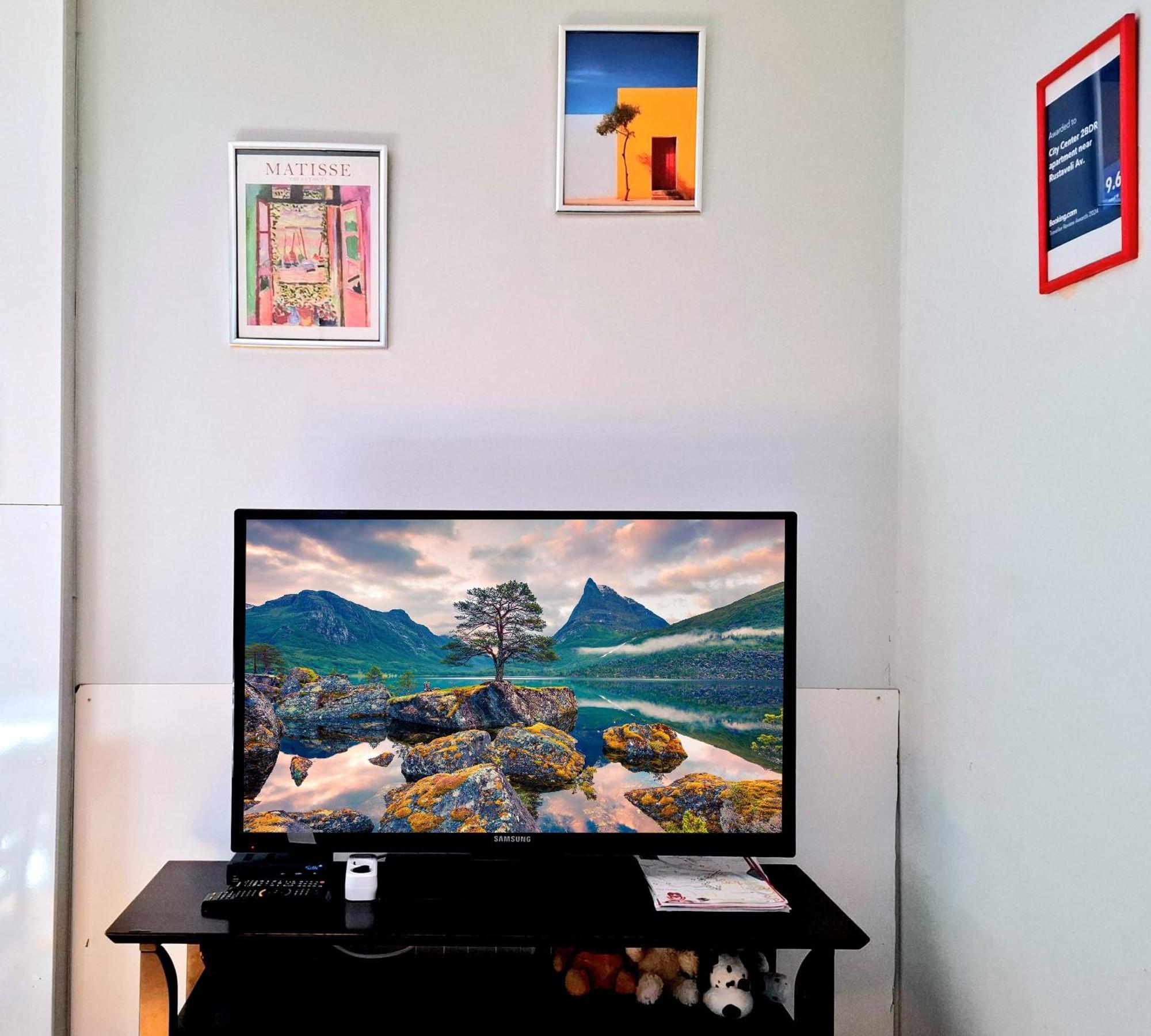 City Center 2Bdr Apartment Near Rustaveli Av. 트빌리시 외부 사진